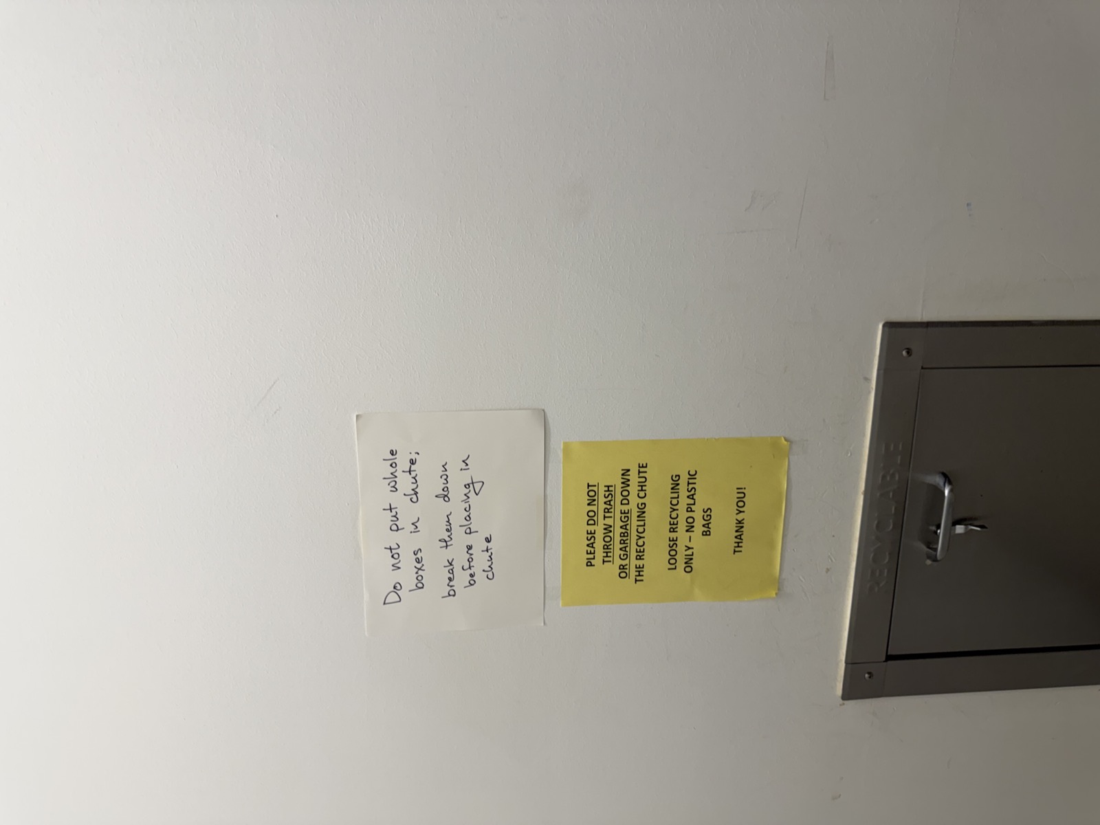 Floor 6 Trash Room Paper Sign - 2